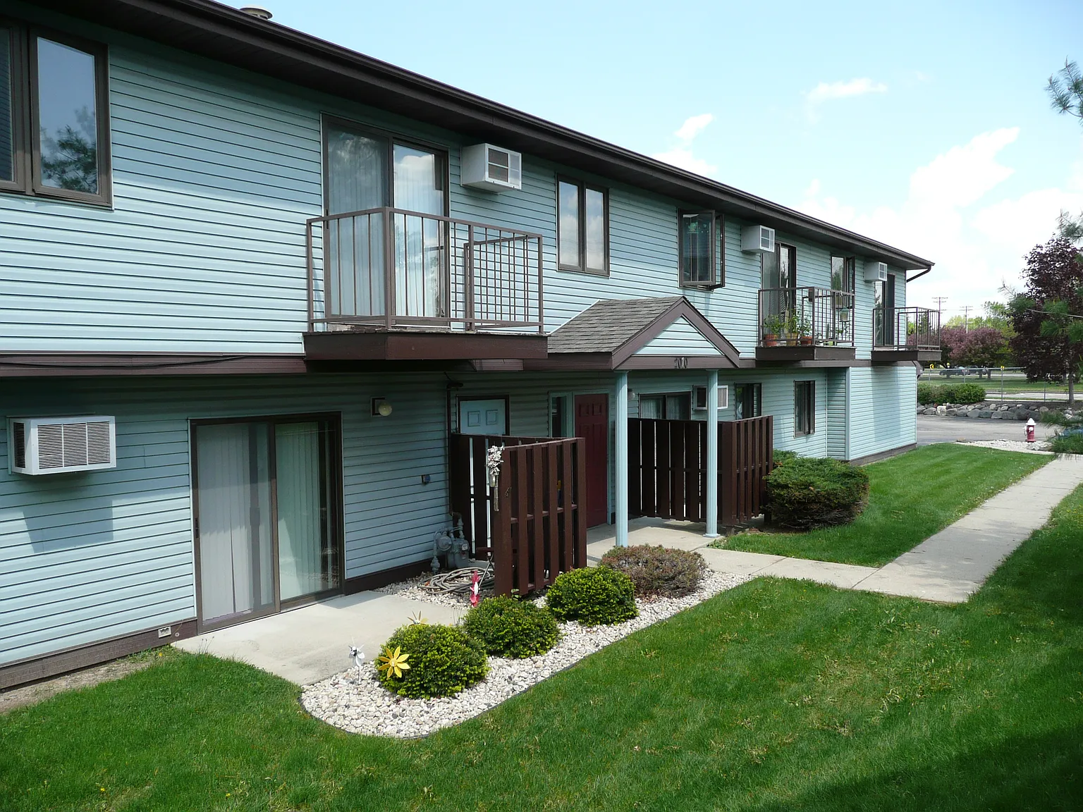 Elka Lane Apartments LLP — Photo 1