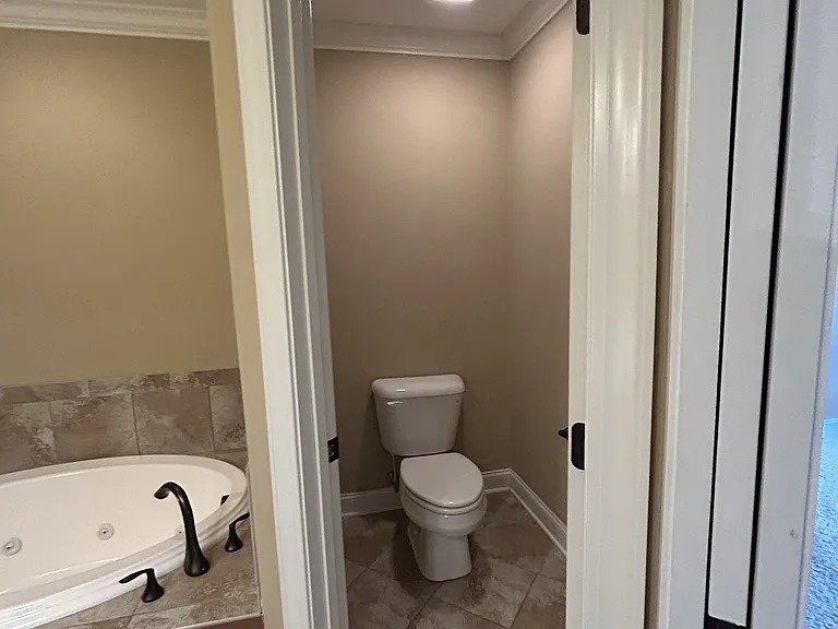 1629 Brook Hollow Dr #A — Photo 14