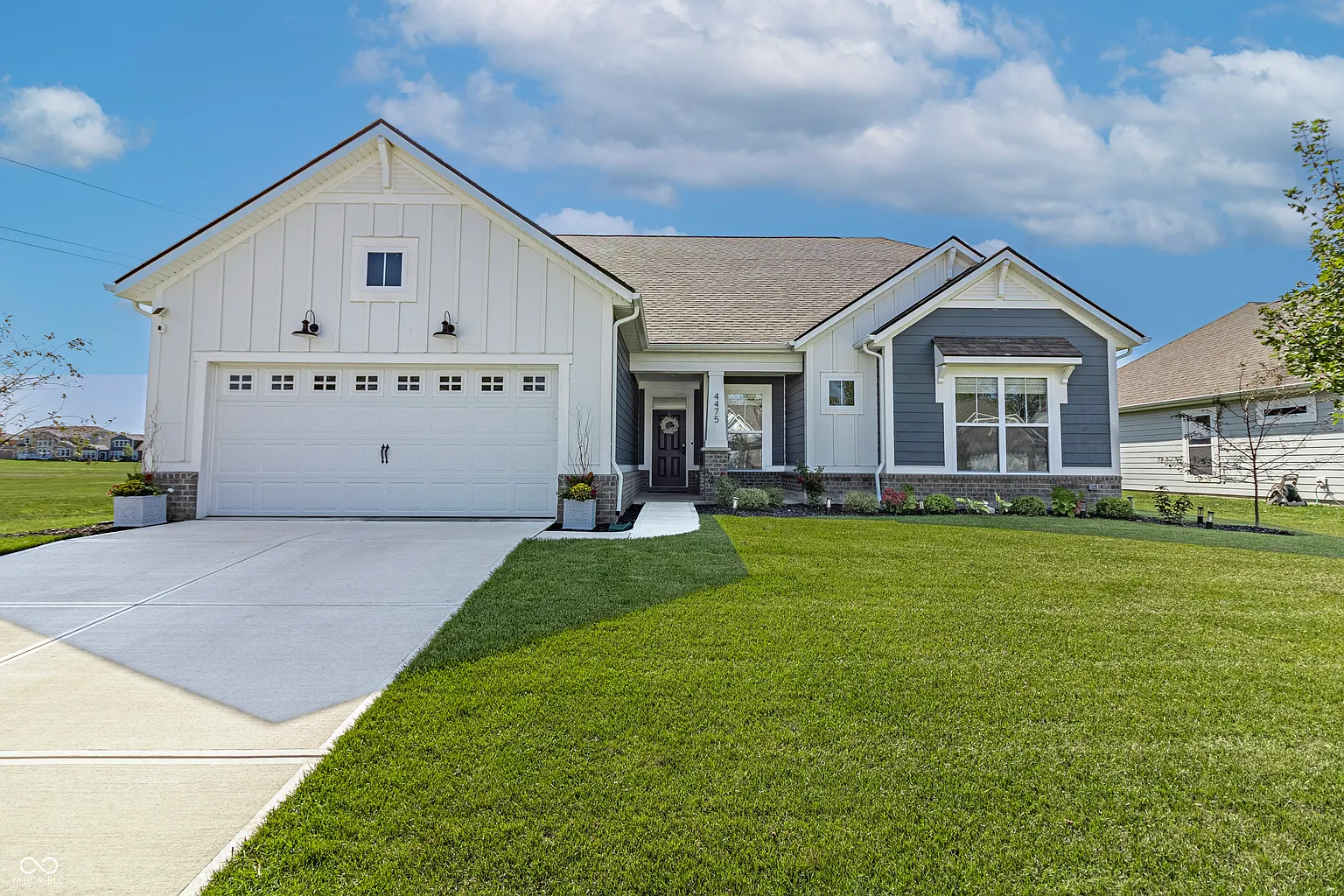4475 Hayward Way photo 1