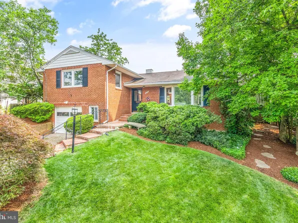 4312 37th Rd N, Arlington, VA 22207