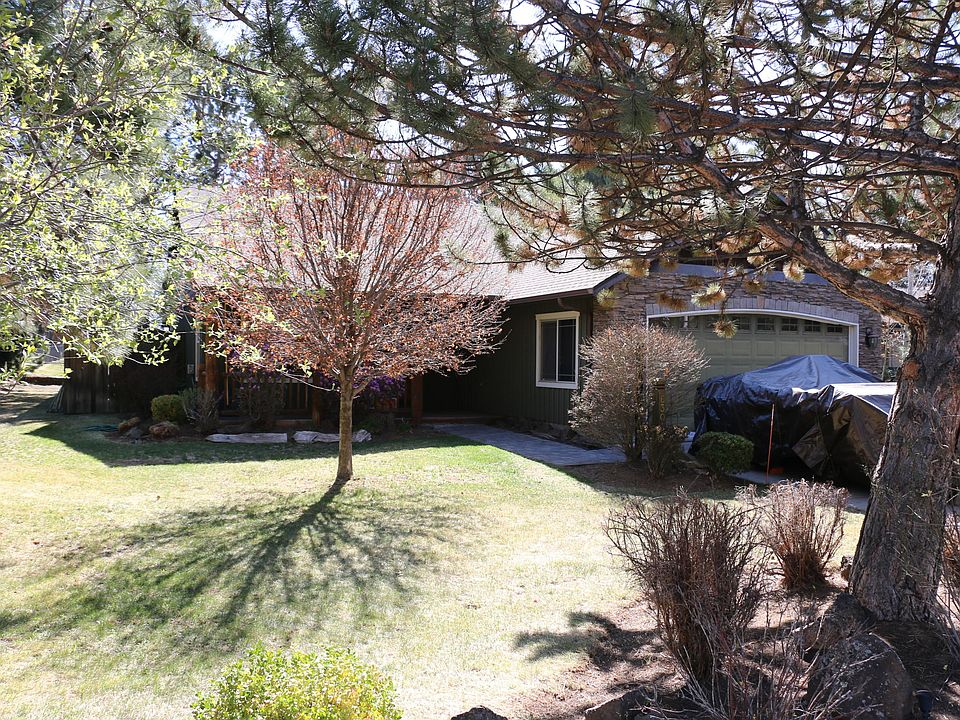 1st image of 63048 Tourmaline Ln