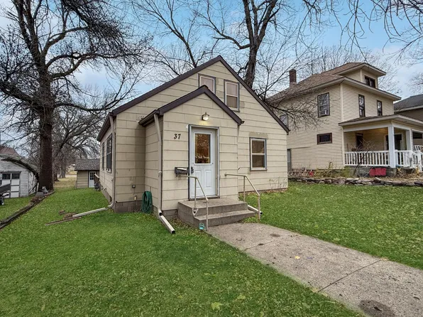 37 E Sorenson Ave, Appleton, MN 56208