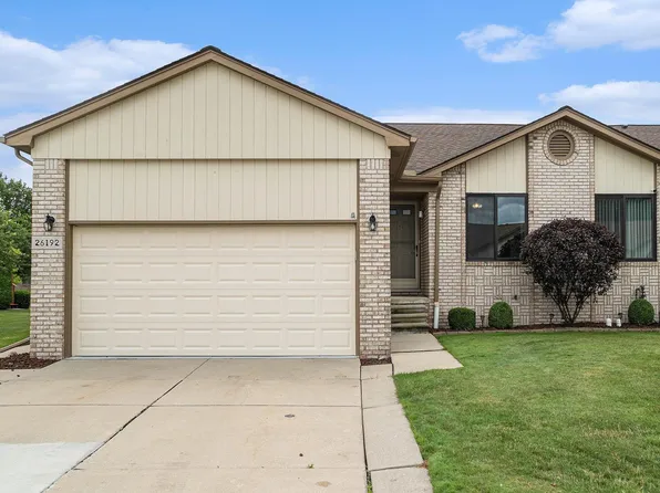 26192 Annagrove Ln, Chesterfield, MI 48051