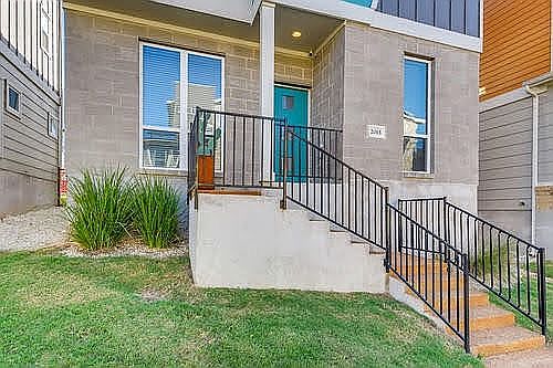 Small patio at front