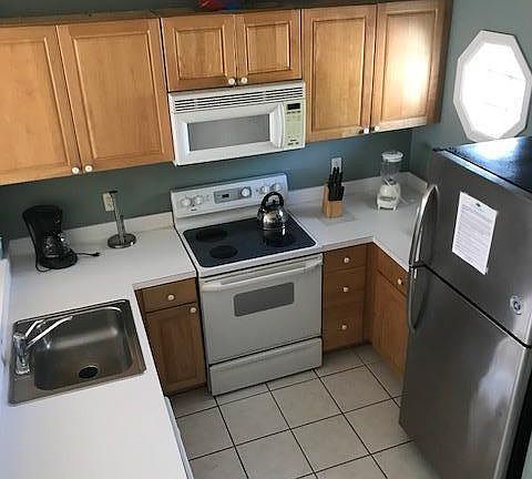 4th image of 7019 Harbor Village Dr