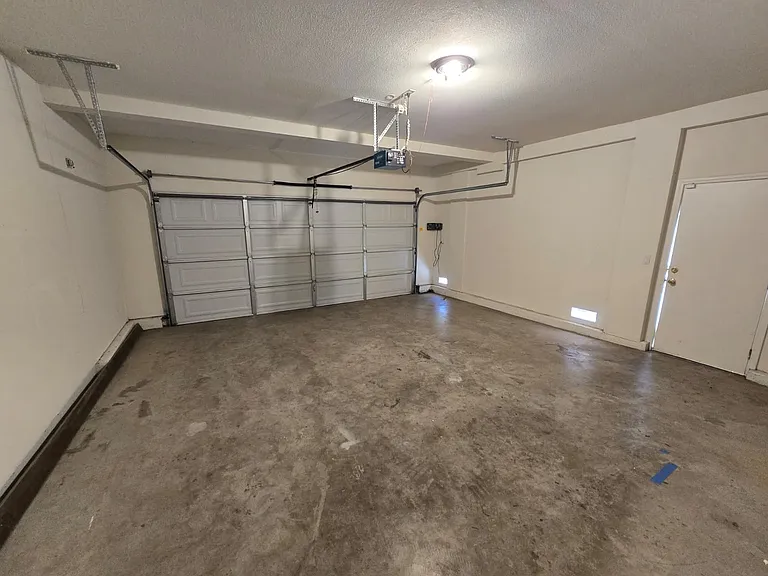 5130 Lakeshore Dr — Photo 24