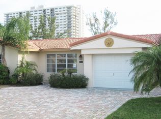 2434 SE 14th St, Pompano Beach, FL 33062