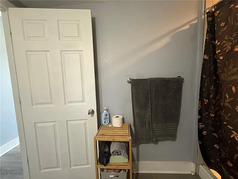 907 Spring Way — Photo 26