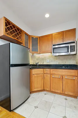 Rented by Compass | media 9