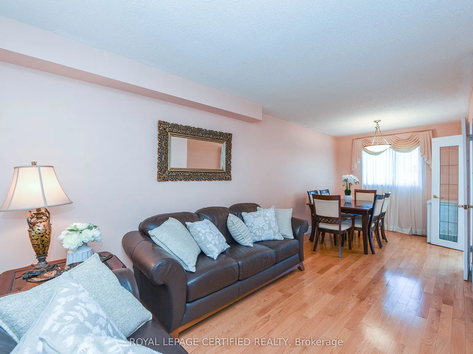 4 bed, $3,700 — Photo 4