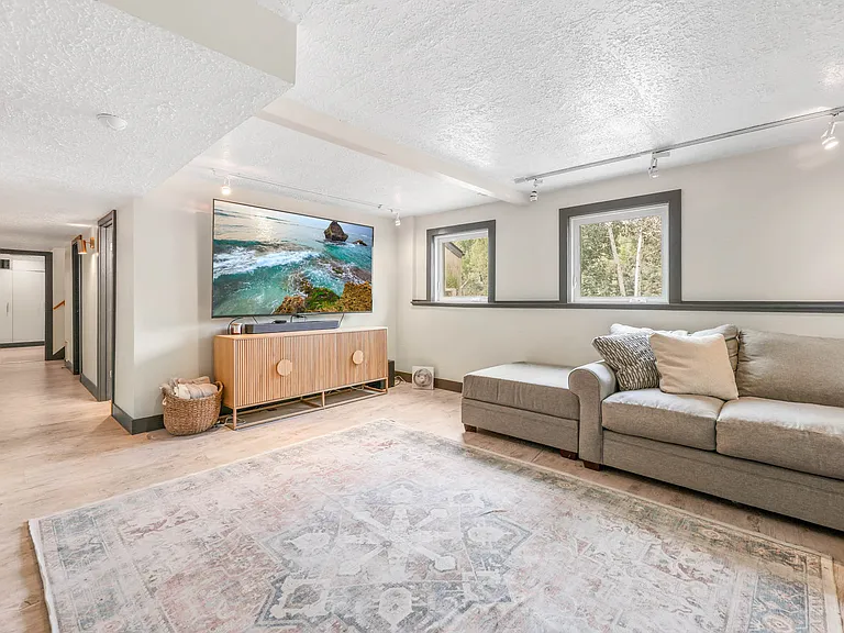 4445 Hidden Cove Rd — Photo 36