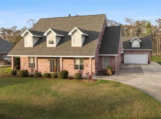 574 Willowridge Dr, Luling, LA 70070
