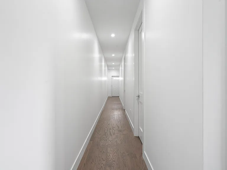 3008 W Belmont Ave #3 — Photo 20