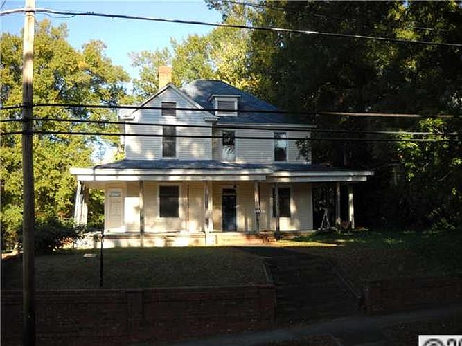 1st image of 352 N Center St