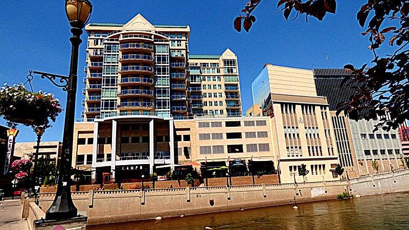 Situated directly at the river. Reno's first address.