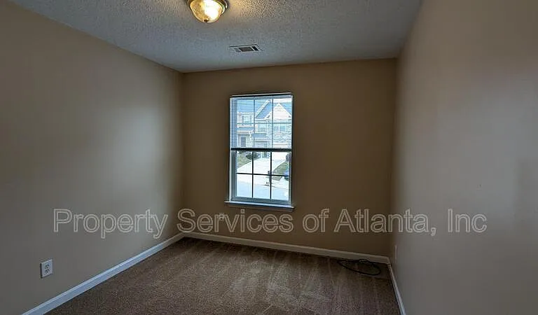 2207 Miranda Dr — Photo 10