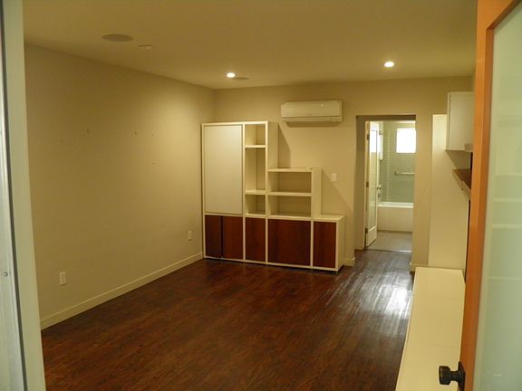 4th image of 1014 Grant St APT B