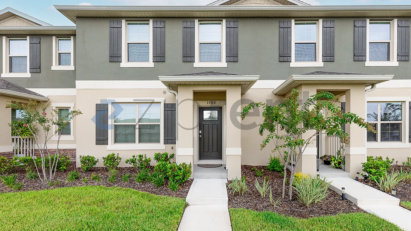 3 bed, 2.5 bath, 1595 sqft, $2,300 — Photo 2