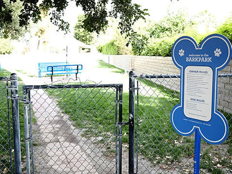 38 N Paseo Laredo — Photo 27