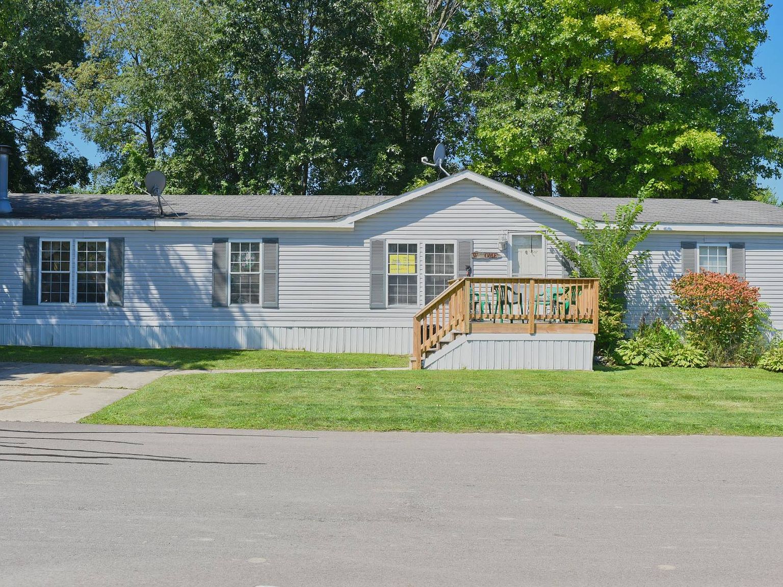 6525 Barrie Cir, Brighton, MI 48114 MLS 11201382 Zillow