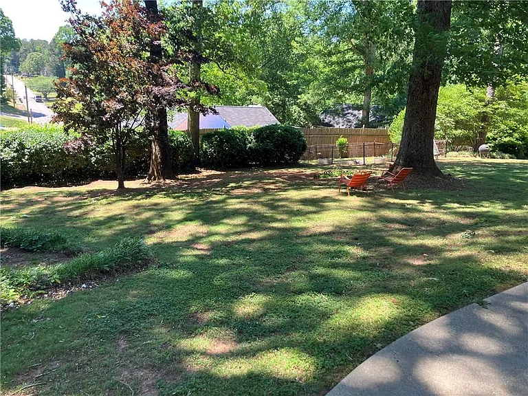 1193 Angelia Dr SW — Photo 21