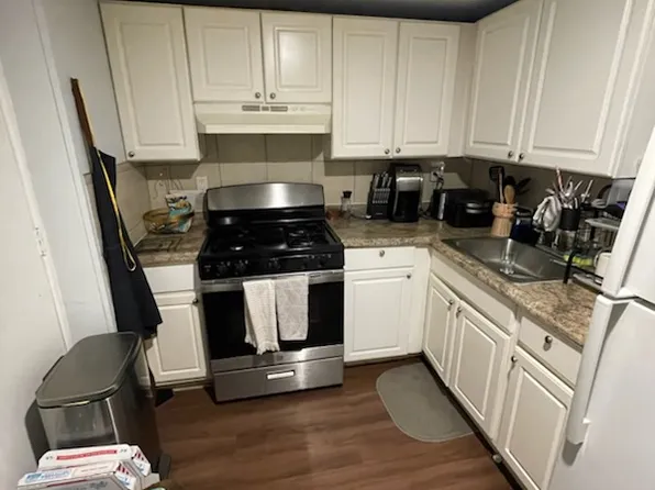 230 Academy St #1, Jersey City, NJ 07306