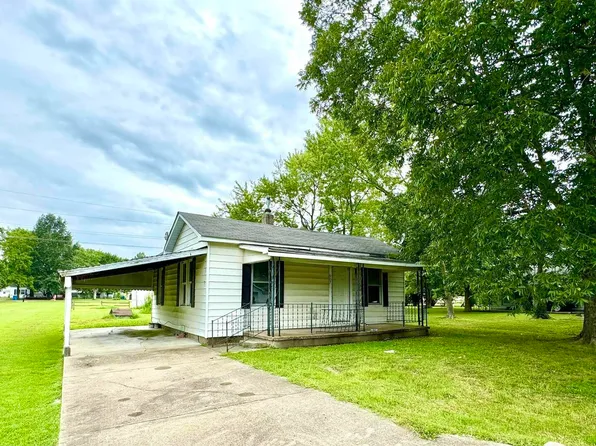 507 N Stuyvesant St, Benton, IL 62812