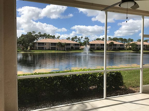 Fountain & lake from lanai