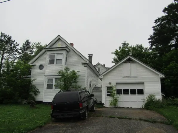 12 Williams Street, Island Falls, ME 04747