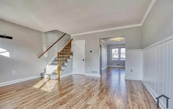 2118 Firethorn Rd — Photo 2