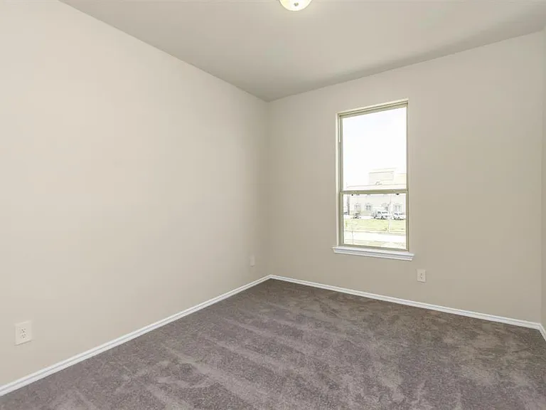 3420 Avondale View Dr — Photo 24