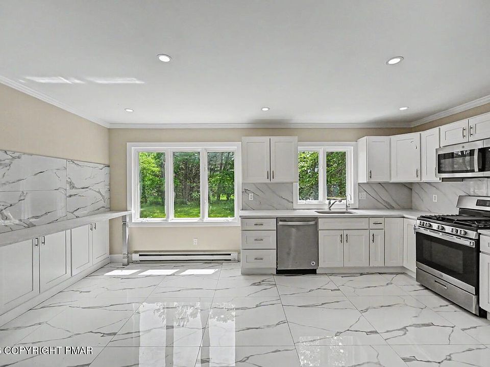 1st image of 3126 Evergreen Cir