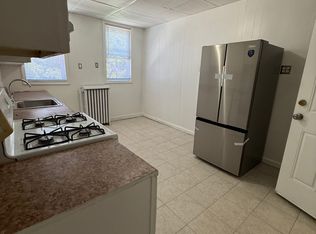 406 67th St #2, West New York, NJ 07093