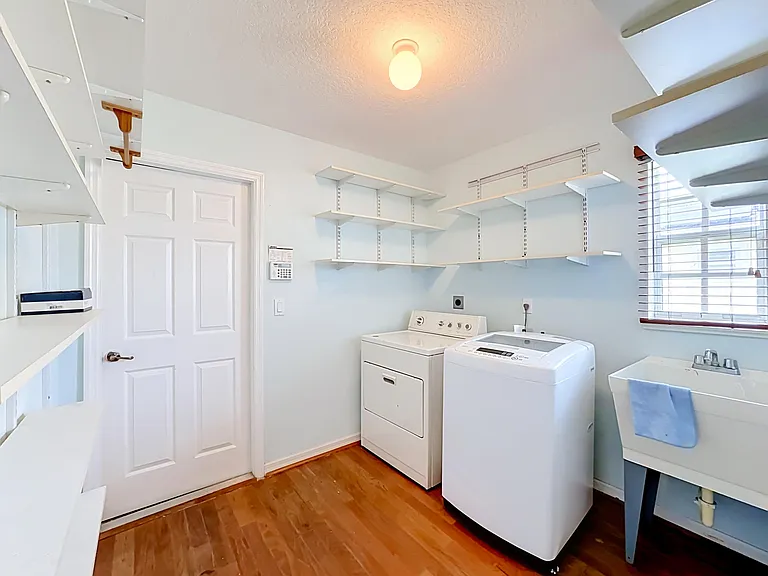6416 Las Palmas Way — Photo 26