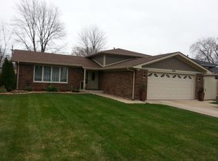 8545 Latrobe Ave, Burbank, IL