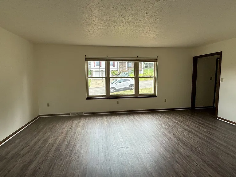 153 Spruce Valley Dr — Photo 14