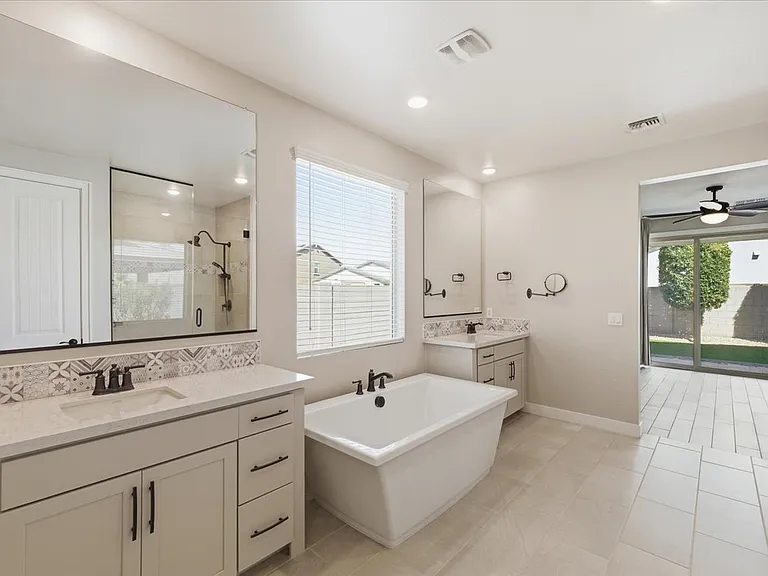 2225 N 140th Dr — Photo 24