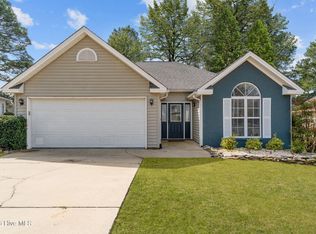 (Undisclosed Address), Aberdeen, NC 28315