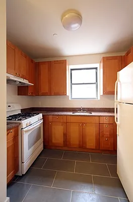 Rented by Yuco Management | media 17