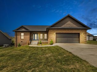 108 Oak View Dr, Mount Sterling, KY 40353