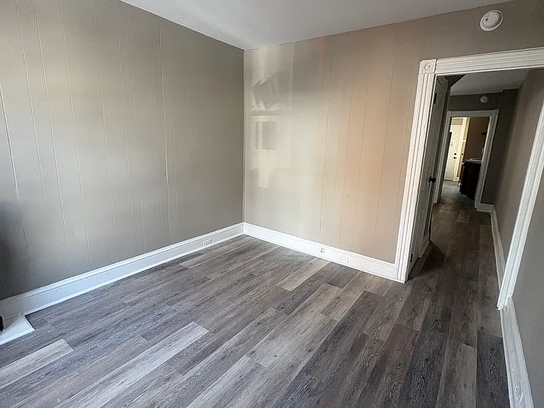 423 N 2nd St — Photo 1