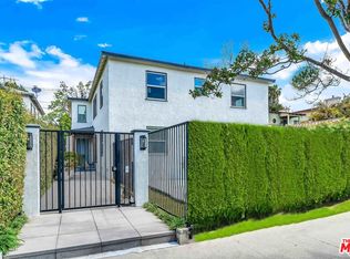 11575 Riverside Dr, North Hollywood, CA 91601
