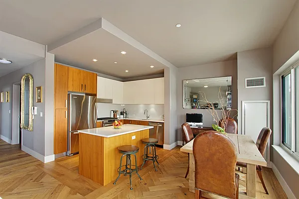 Sold by Citi Habitats | media 9