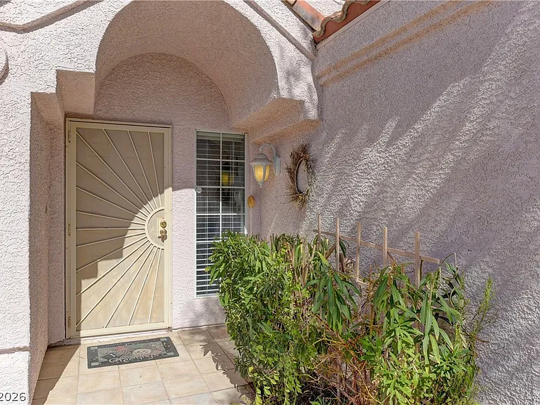 362 Promontory Dr — Photo 3