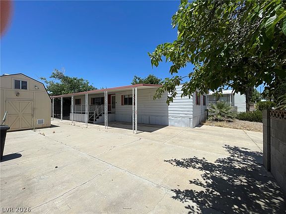 2nd image of 1402 Coronado Dr