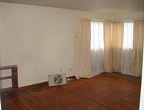 3rd image of 523 Highland Ave