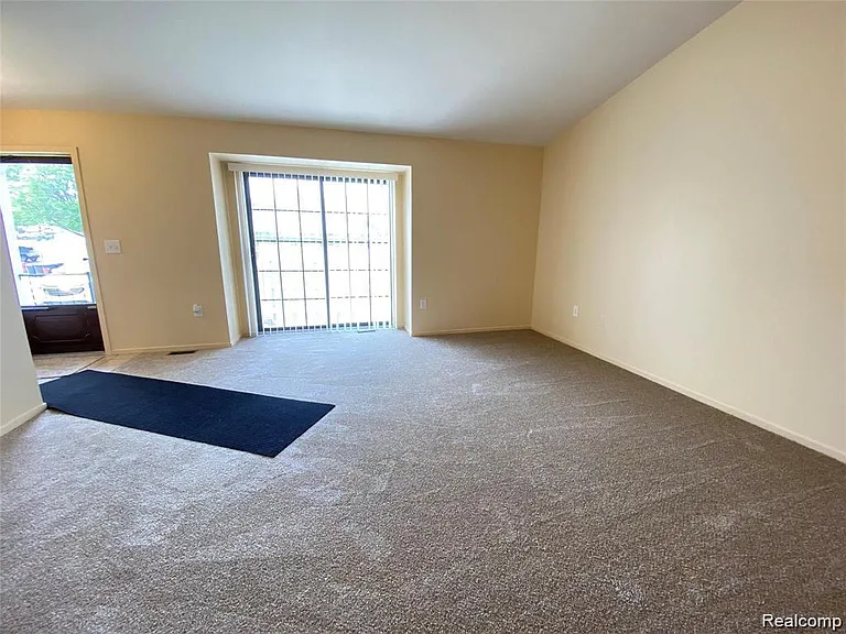 2101 Vine Way Dr #90 — Photo 7