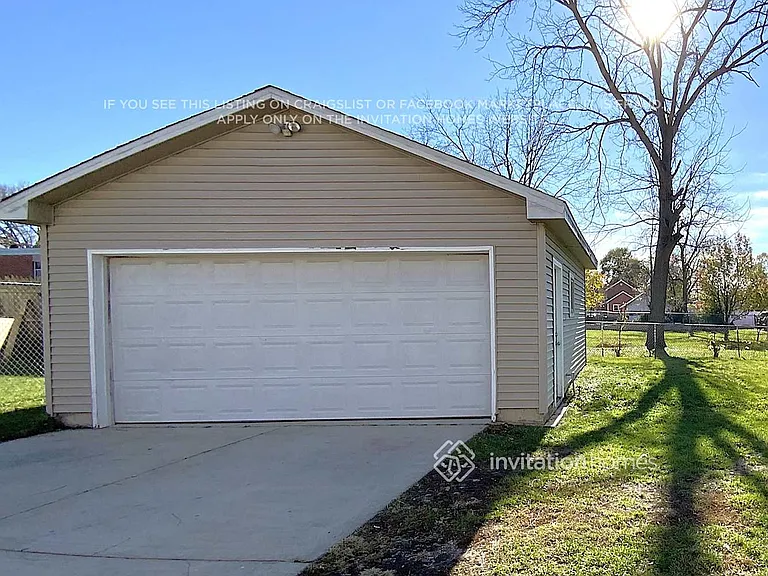 783 E Galena Blvd — Photo 2