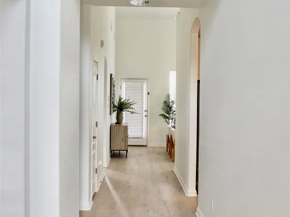299 Limestone Trl, Austin, TX 78737