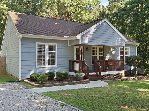 2nd image of 621 Whitetail Ln